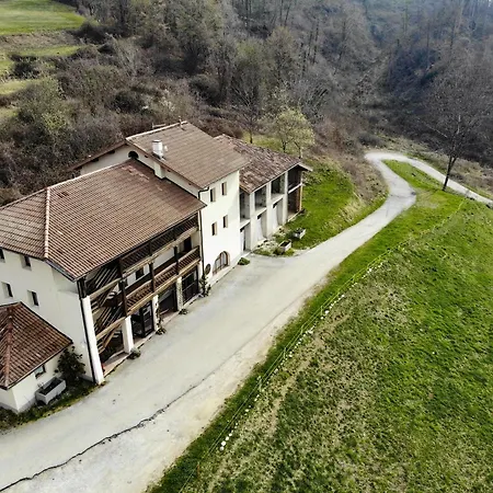 Immerso Nella Natura Con Parcheggio - Genziana Sois